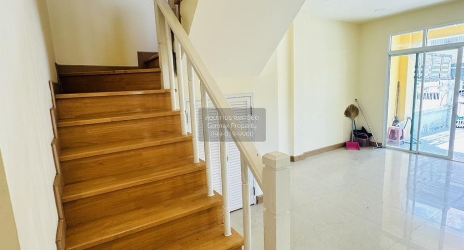 For sale 2 bedrooms townhouse in Mueang Nonthaburi, Nonthaburi
