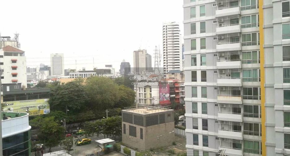 For sale 2 bedrooms condo in Chatuchak, Bangkok