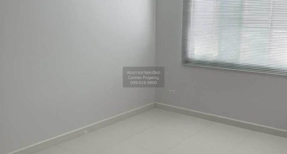 For sale 4 bedrooms townhouse in Mueang Samut Sakhon, Samut Sakhon