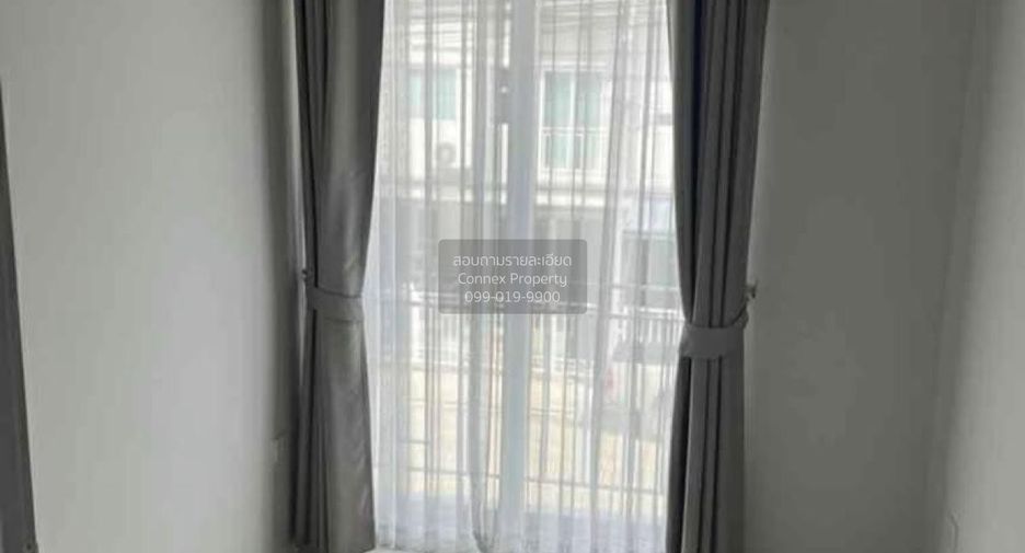 For sale 4 bedrooms townhouse in Mueang Samut Sakhon, Samut Sakhon