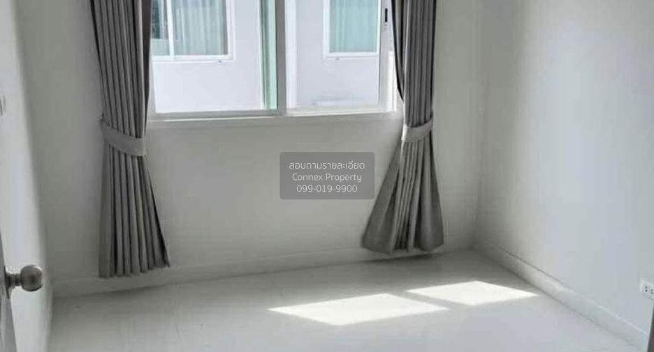 For sale 4 bedrooms townhouse in Mueang Samut Sakhon, Samut Sakhon