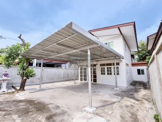 出售 3 卧室 独立屋 在 Bang Kapi, 曼谷