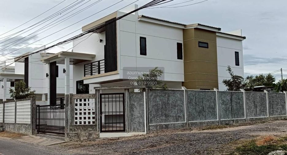 For sale 4 bedrooms house in Mueang Prachuap Khiri Khan, Prachuap Khiri Khan