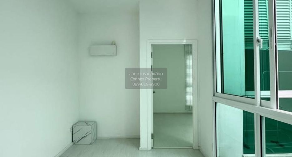 For sale 2 bedrooms townhouse in Bang Phli, Samut Prakan