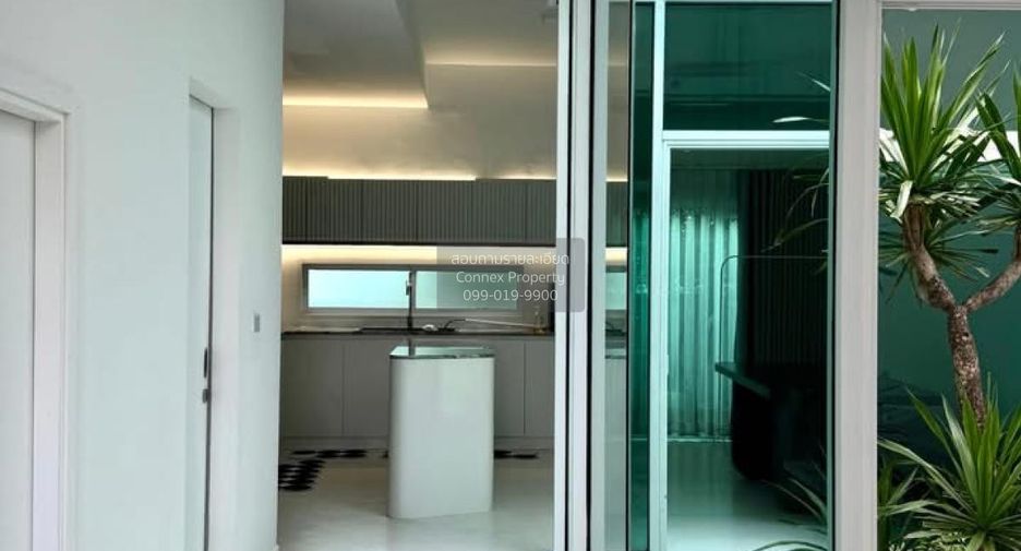 For sale 2 bedrooms townhouse in Bang Phli, Samut Prakan