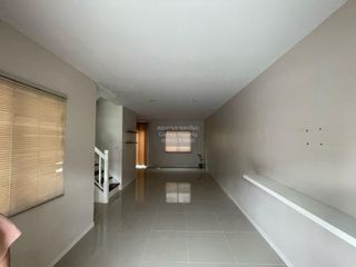 Продажа 3 спальни таунхаус в Bang Phli, Самутпракан