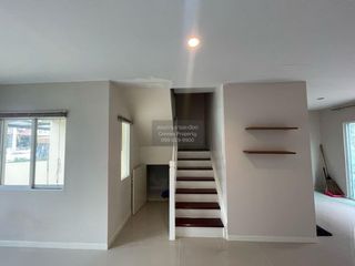 Продажа 3 спальни таунхаус в Bang Phli, Самутпракан