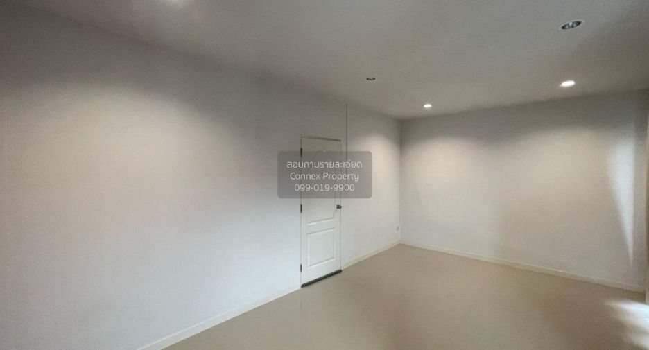For sale 3 bedrooms townhouse in Bang Phli, Samut Prakan
