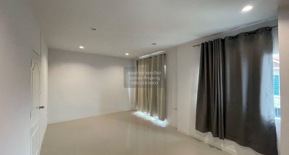 For sale 3 bedrooms townhouse in Bang Phli, Samut Prakan