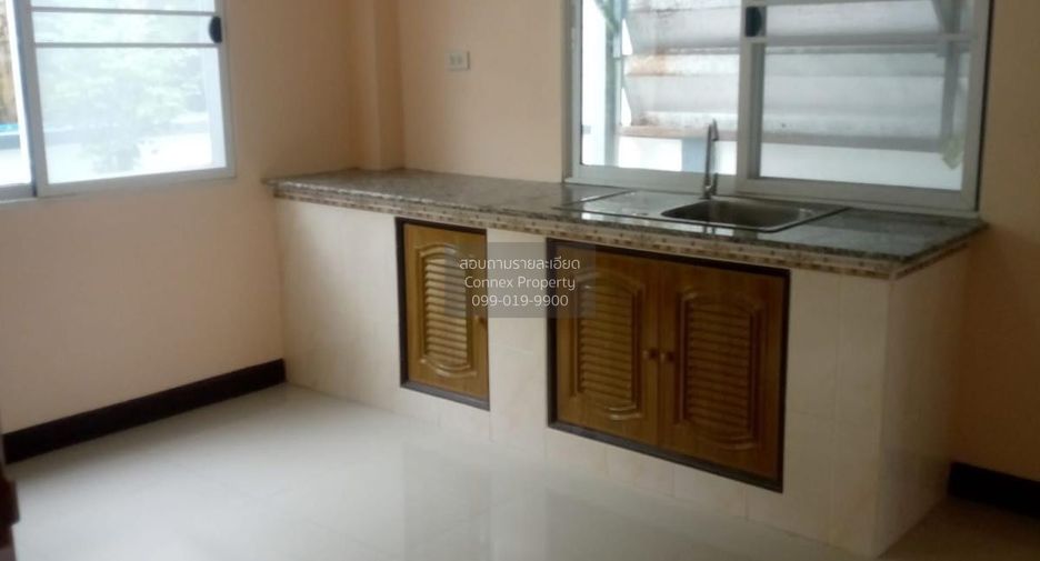 À vendre 4 chambres maison à Phutthamonthon, Nakhon Pathom