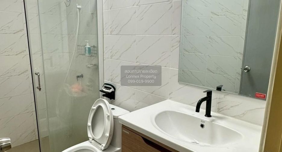 For sale 4 bedrooms townhouse in Mueang Samut Sakhon, Samut Sakhon
