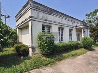 Casa en venta de 4 habitaciones en Phra Khanong, Bangkok