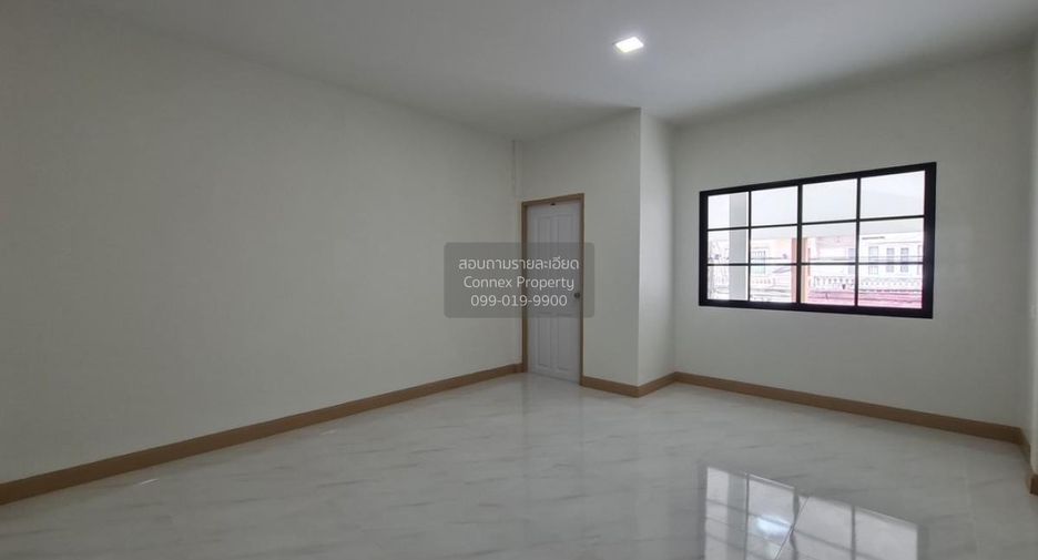 For sale 3 bedrooms townhouse in Bueng Kum, Bangkok