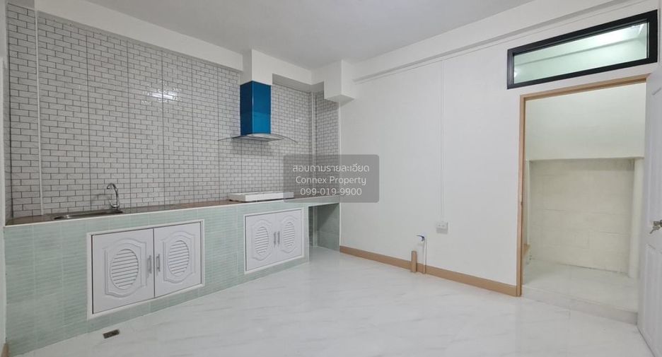 For sale 3 bedrooms townhouse in Bueng Kum, Bangkok