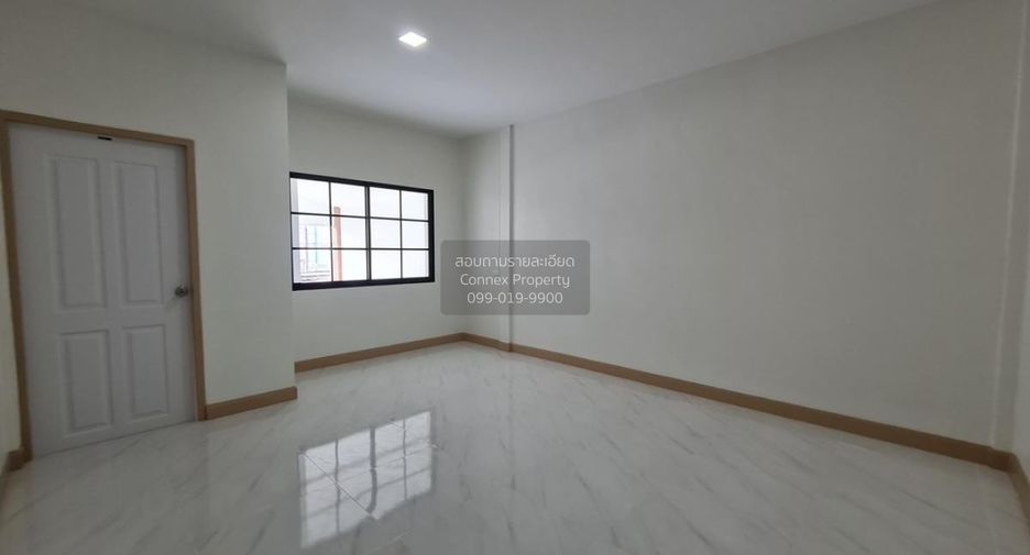 For sale 3 bedrooms townhouse in Bueng Kum, Bangkok