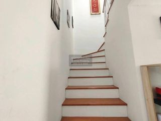 Casa adosada en venta de 3 habitaciones en Bang Sao Thong, Samut Prakan