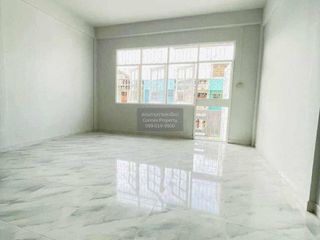 Продажа 3 спальни таунхаус в Буенг Кум, Бангкок
