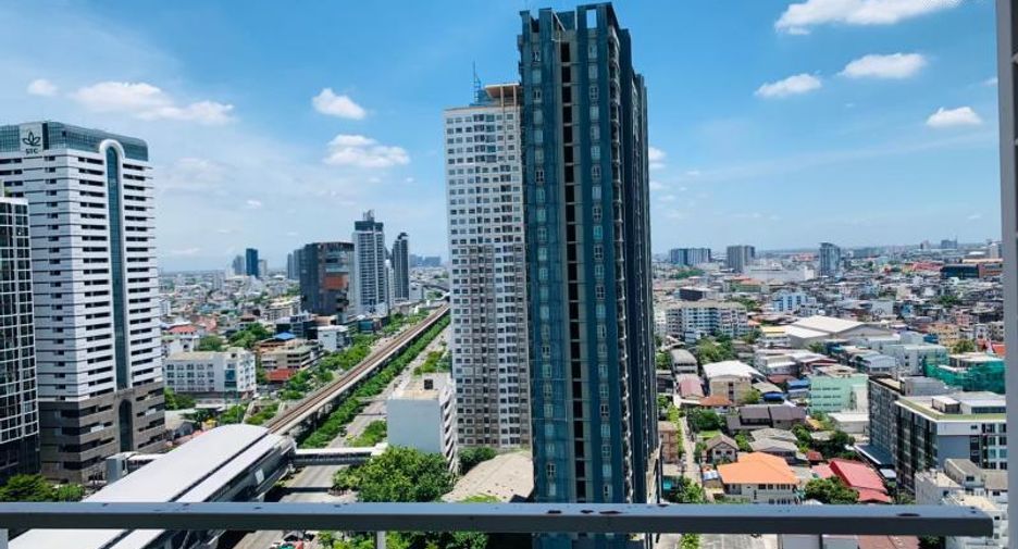 Продажа 1 кровать кондо в Кхлонг Сан, Бангкок