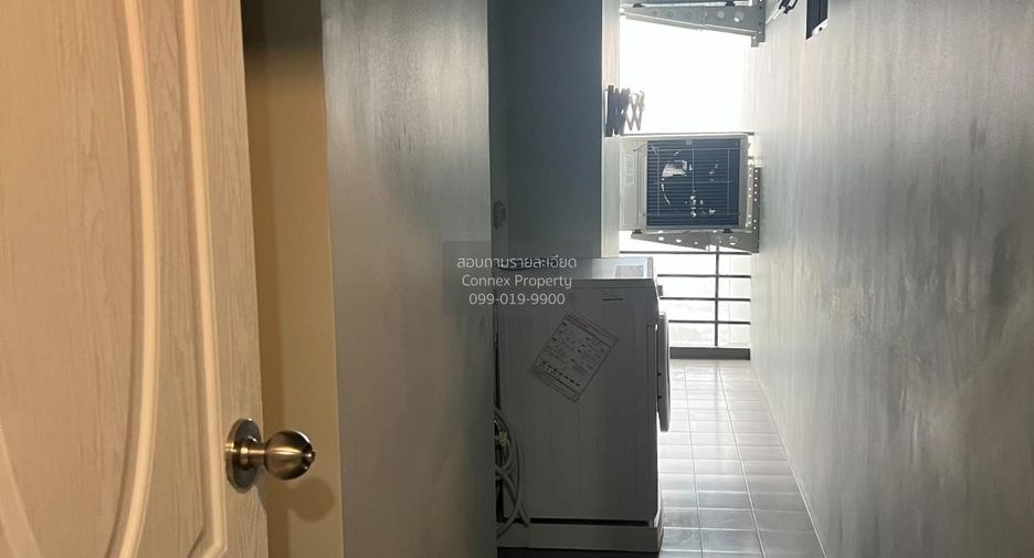 For rent 3 ベッドルーム condo in Huai Khwang, Bangkok