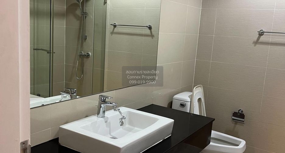 For rent 3 ベッドルーム condo in Huai Khwang, Bangkok
