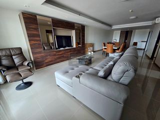 For rent 3 bedrooms condo in Bang Kho Laem, Bangkok