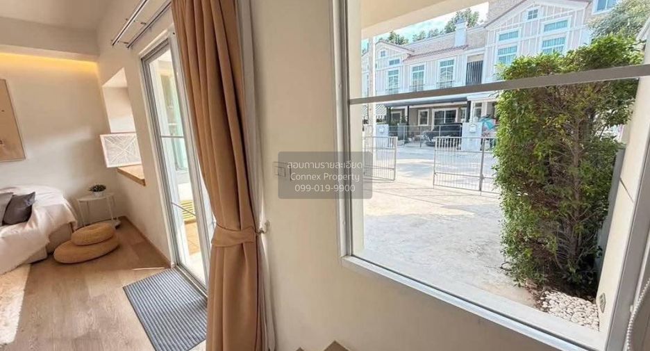 For rent 3 bedrooms townhouse in Prawet, Bangkok