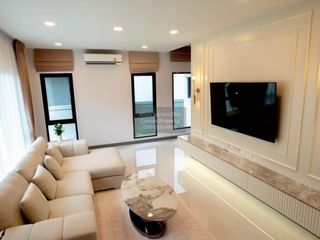 For rent 4 bedrooms house in Bang Phli, Samut Prakan
