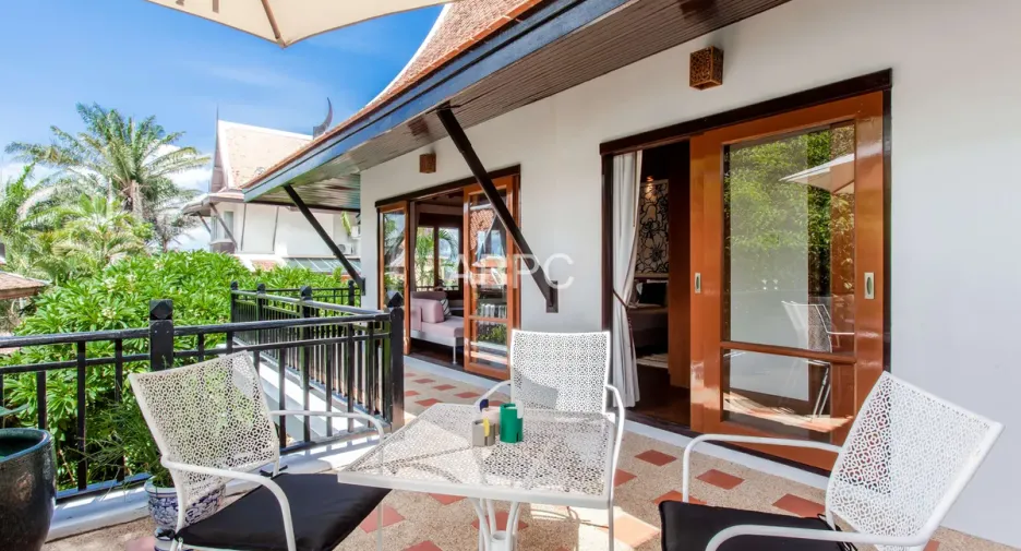 For rent and for sale 4 bedrooms house in Jomtien, Pattaya