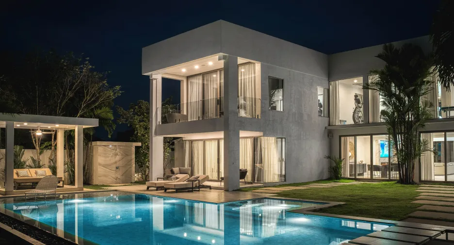 For sale 6 bed villa in Thalang, Phuket