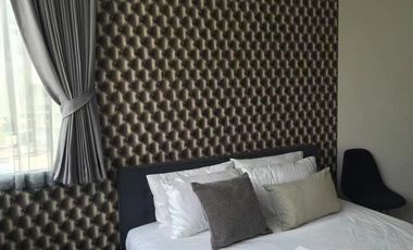 For sale 2 bed condo in Huai Khwang, Bangkok