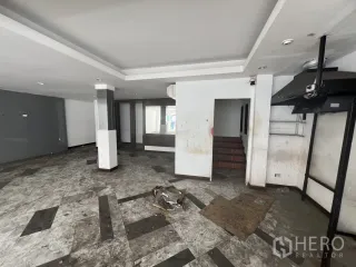出租 商业空间 在 Watthana, 曼谷