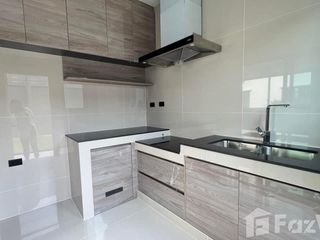 For rent 4 bed house in Bang Kapi, Bangkok