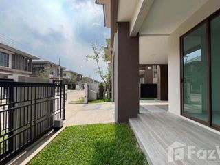 For rent 4 bed house in Bang Kapi, Bangkok