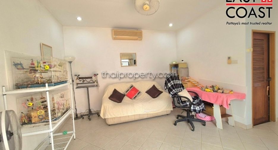 For sale 4 bedrooms house in East Pattaya, Pattaya