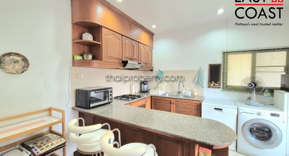 For sale 4 bedrooms house in East Pattaya, Pattaya