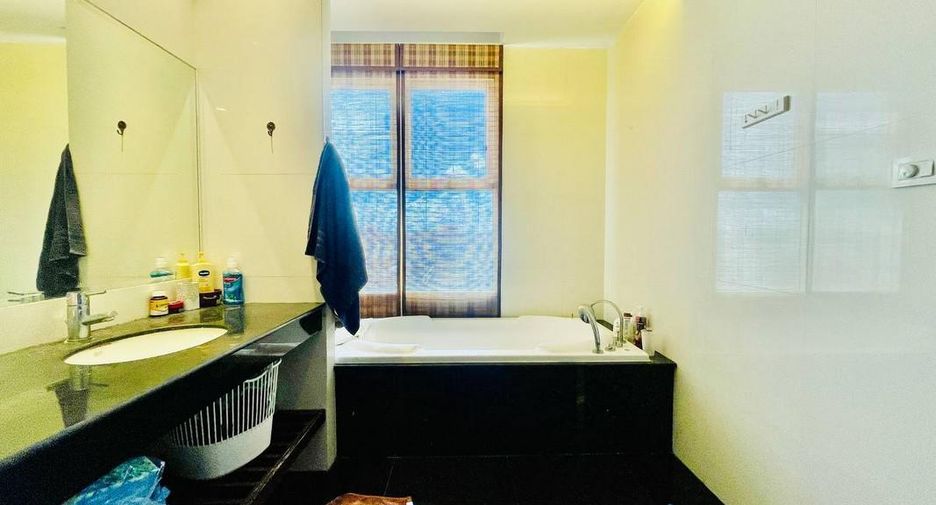 For sale 2 bedrooms condo in Bang Lamung, Chonburi