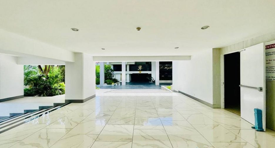 For sale 2 bedrooms condo in Bang Lamung, Chonburi