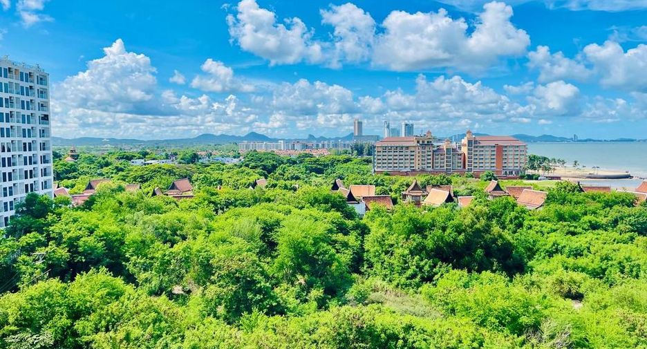 For sale 2 bedrooms condo in Bang Lamung, Chonburi