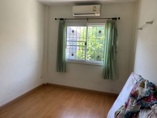 For rent 3 bed townhouse in Mueang Nonthaburi, Nonthaburi