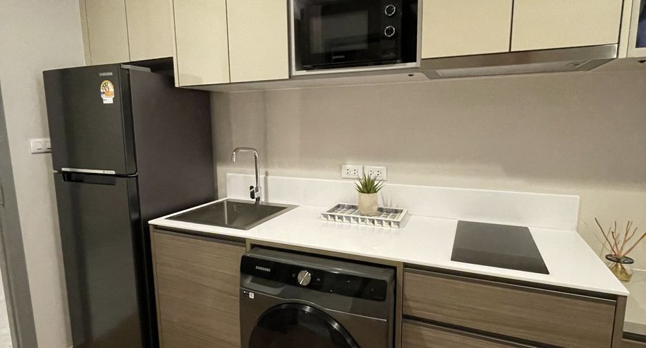 For rent 1 bed condo in Sathon, Bangkok