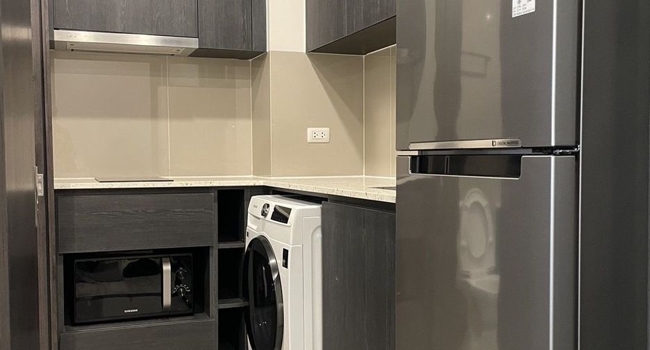 For rent 1 bed condo in Huai Khwang, Bangkok