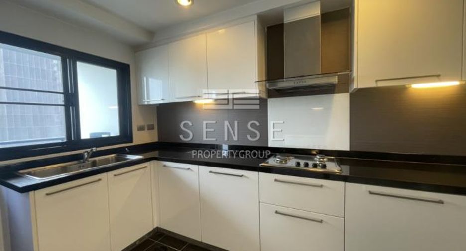 For rent 3 bedrooms condo in Khlong Toei, Bangkok