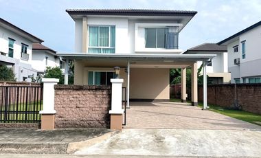 For sale 3 bed house in San Kamphaeng, Chiang Mai