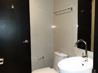 For sale 1 Beds condo in Khlong Toei, Bangkok