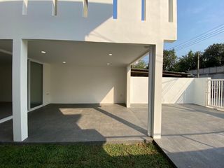 For sale 2 bed townhouse in Lat Phrao, Bangkok