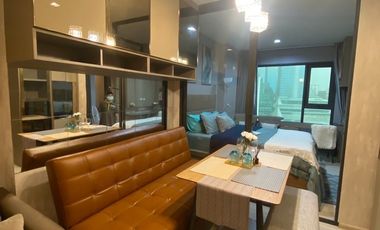 For rent 1 bed condo in Pathum Wan, Bangkok