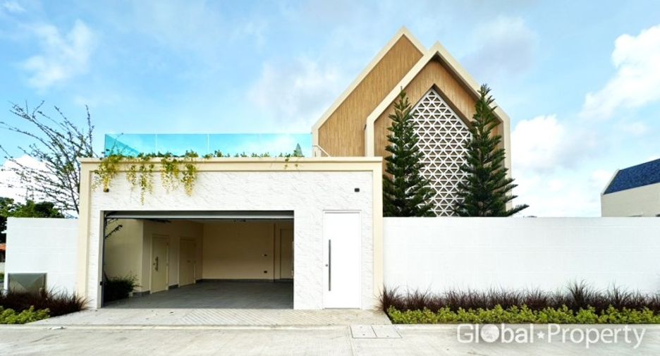 For sale 4 bedrooms house in East Pattaya, Pattaya