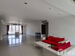 For rent 3 bed apartment in Watthana, Bangkok
