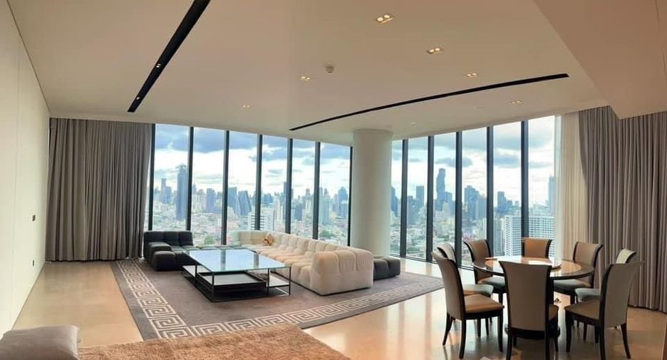 For rent 3 bed condo in Khlong San, Bangkok