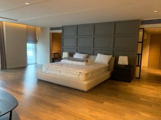 For rent 3 bed condo in Watthana, Bangkok